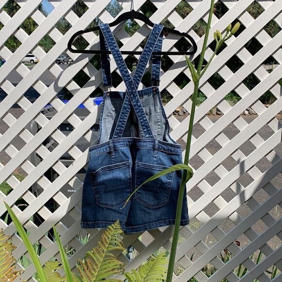 EUC WOMEN’S AMERICAN EAGLE SMALL OVERALL SHORTS - Picture 5 of 8